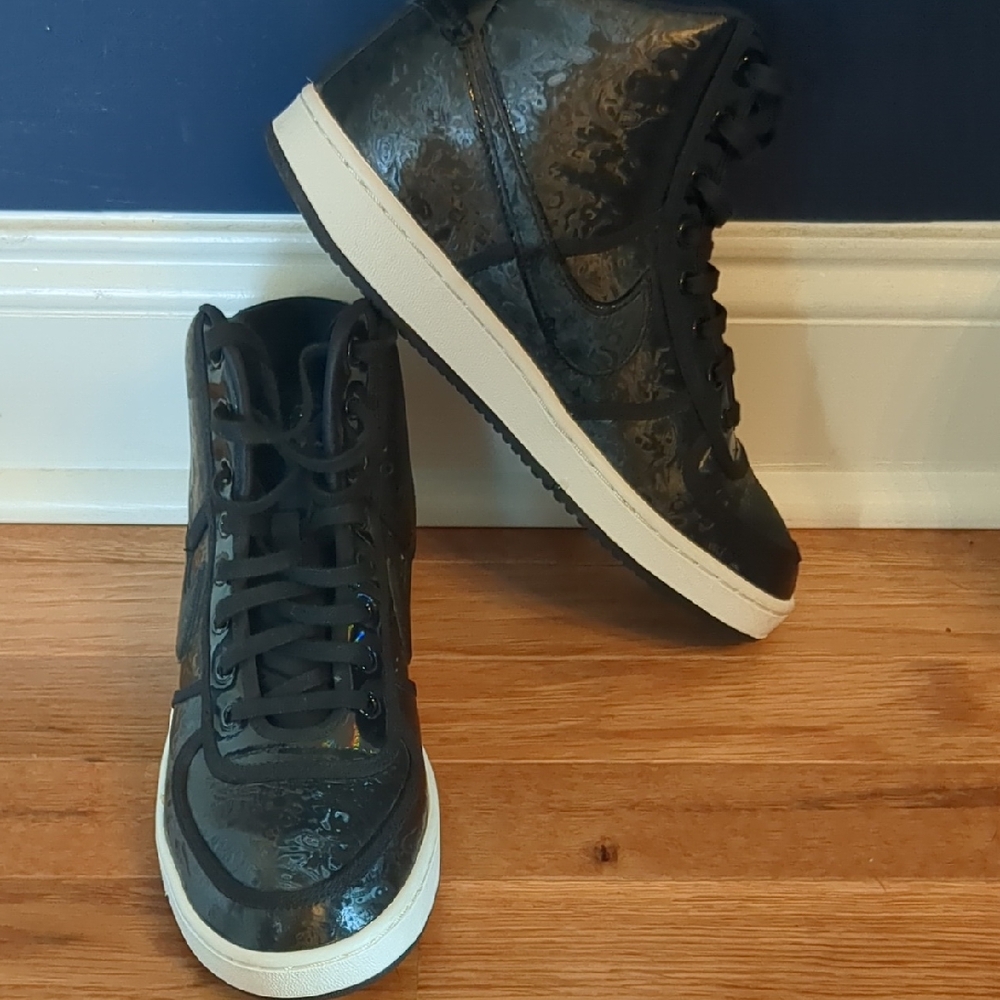 Nike Vandal High Top Sneakers Like New